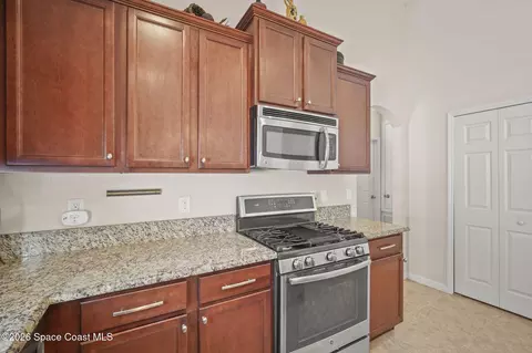 Kitchen - 5430 Extravagant Ct, Cocoa, FL 32926 photo 2 of 2