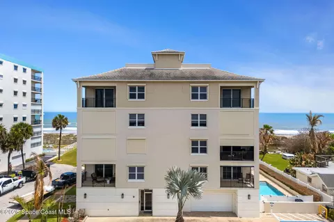1915 S Atlantic Ave #202, Cocoa Beach, FL 32931