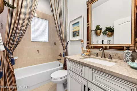 Bath - 583 Young St, Melbourne, FL 32935 photo 3 of 5