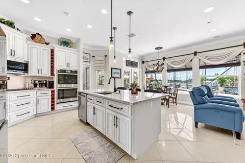 Kitchen - 583 Young St, Melbourne, FL 32935 photo 1 of 8