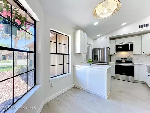 Kitchen - 1353 Nelson Ct, Rockledge, FL 32955 photo 2 of 10