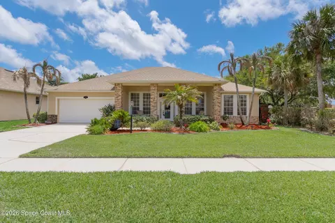2553 Woodfield Cir, Melbourne, FL 32904