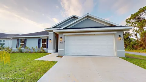 963 Sareta St SE, Palm Bay, FL 32909