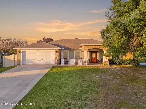 1201 Roslyn Ave NW, Palm Bay, FL 32907