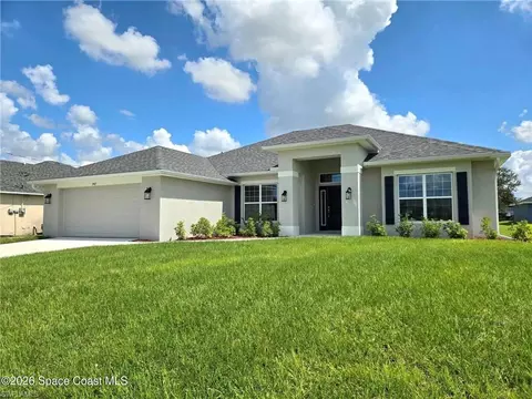527 Winer Ave SW, Palm Bay, FL 32908