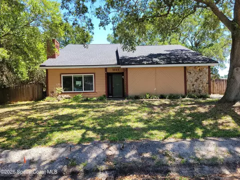 1111 Mina Ave NE, Palm Bay, FL 32907