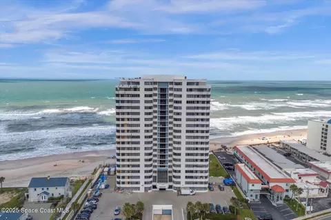 1420 N Atlantic Ave #302, Daytona Beach, FL 32118