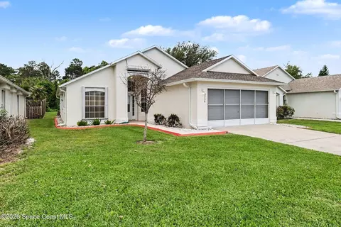 2358 Hidden Pine Ln NE, Palm Bay, FL 32905
