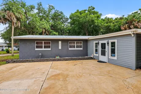 1621 Poe St, Titusville, FL 32796