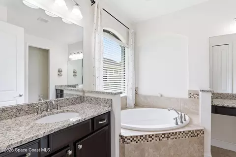 Bath - 955 Shiloh Dr, Melbourne, FL 32940 photo 1 of 6