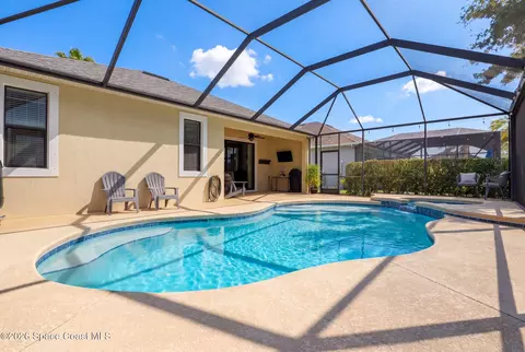 Exterior - 955 Shiloh Dr, Melbourne, FL 32940 photo 7 of 9