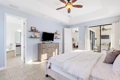 Bedroom - 955 Shiloh Dr, Melbourne, FL 32940 photo 3 of 7