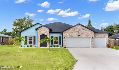467 Lackland St SW, Palm Bay, FL 32908