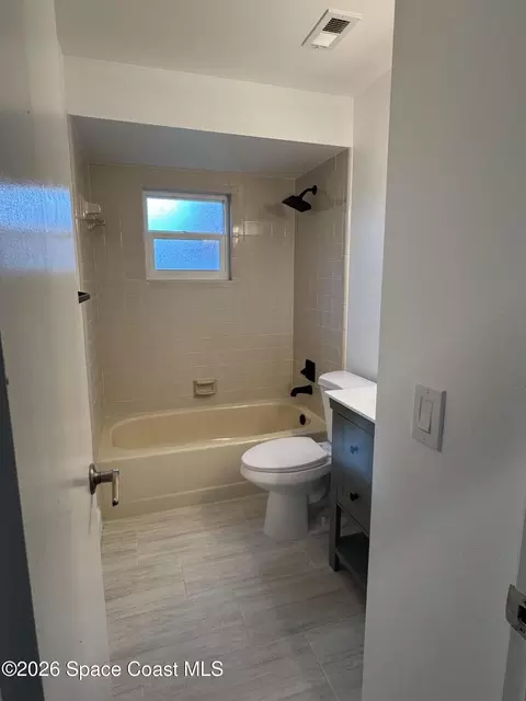 Bath - 2333 Scotland Rd, Cocoa, FL 32926 photo 1 of 4