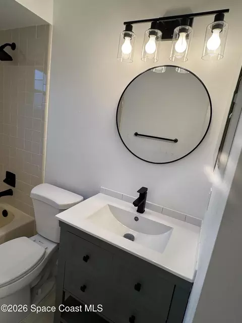 Bath - 2333 Scotland Rd, Cocoa, FL 32926 photo 2 of 4
