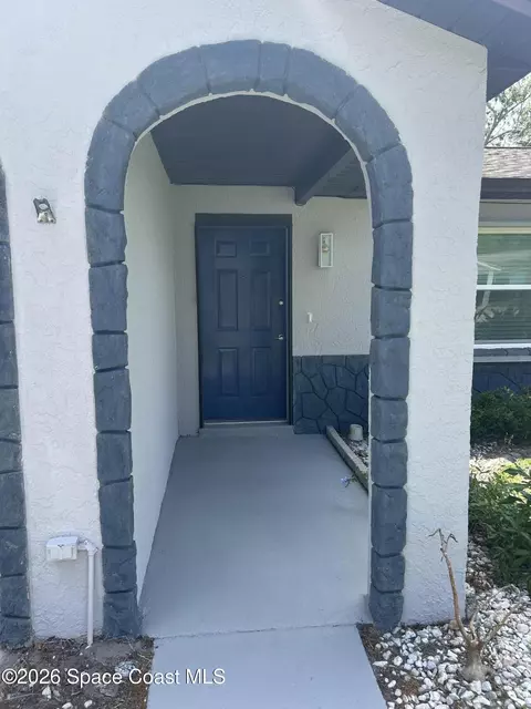Exterior - 2333 Scotland Rd, Cocoa, FL 32926 photo 2 of 7