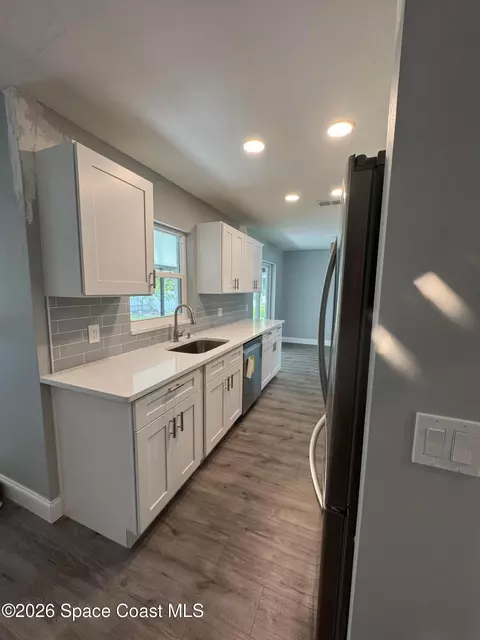 Kitchen - 2333 Scotland Rd, Cocoa, FL 32926 photo 2 of 5