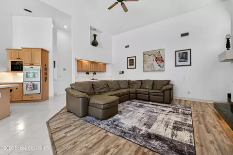 Living - 900 Bluegrass Ln, Rockledge, FL 32955 photo 4 of 4