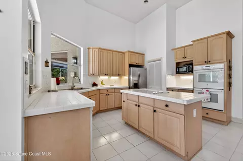 Kitchen - 900 Bluegrass Ln, Rockledge, FL 32955 photo 2 of 5