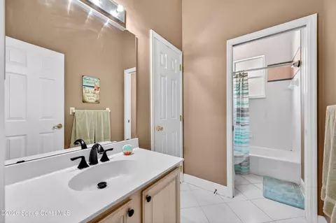 Bath - 900 Bluegrass Ln, Rockledge, FL 32955 photo 5 of 5