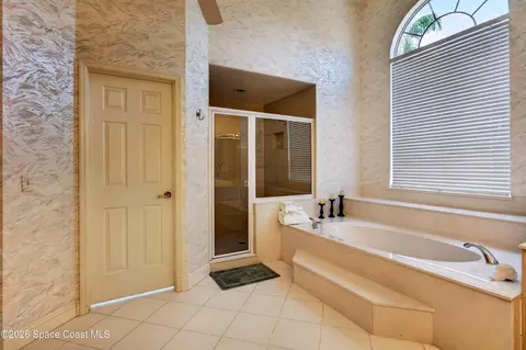 Bath - 900 Bluegrass Ln, Rockledge, FL 32955 photo 2 of 5