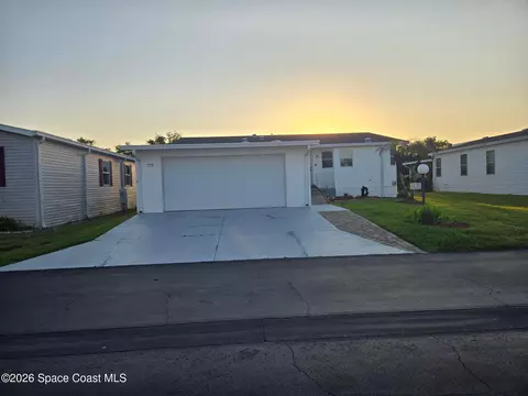 375 Outer Dr NE #213, Cocoa, FL 32926 photo 4