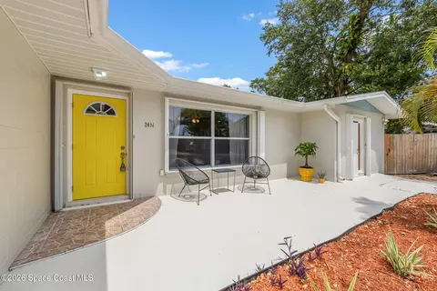 24 Hardee Cir N, Rockledge, FL 32955