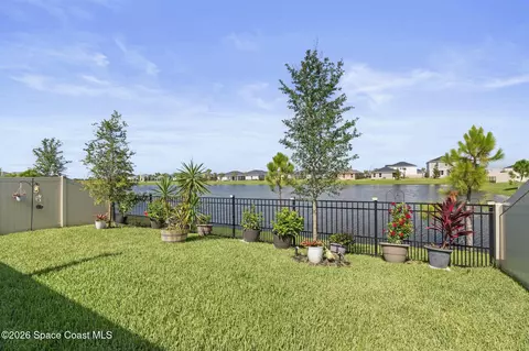 1254 Canfield Cir SE, Palm Bay, FL 32909
