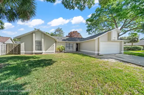 2280 Plantation Dr, Melbourne, FL 32935