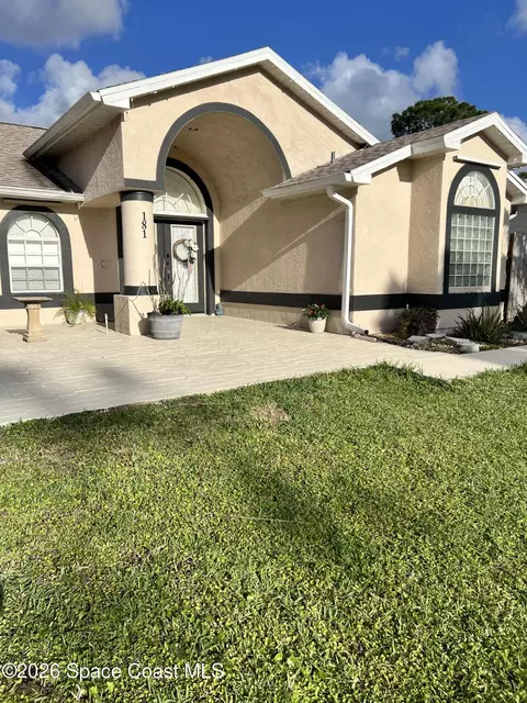 181 Hurtig Ave NW, Palm Bay, FL 32907