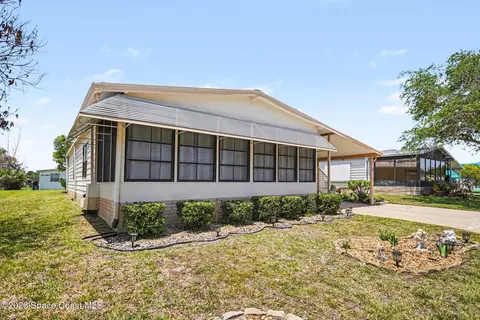 512 Susan Dr, Melbourne, FL 32904 photo 2