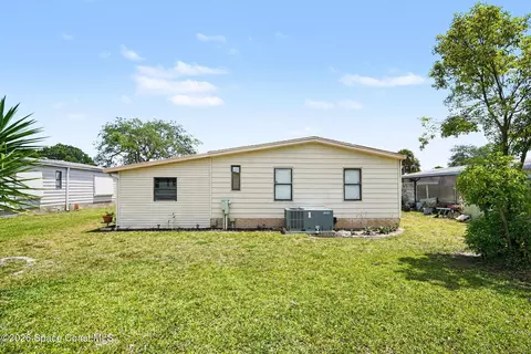 512 Susan Dr, Melbourne, FL 32904 photo 16