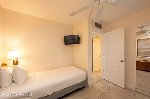 Bedroom - 617 Front St #E43-AB LOCKOUT WEEK 46, Key West, FL 33040 photo 8 of 8