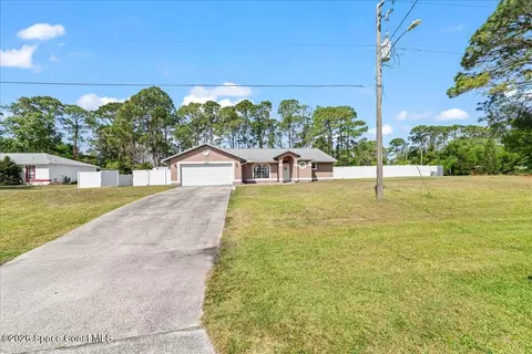 6480 Golfview Ave, Cocoa, FL 32927