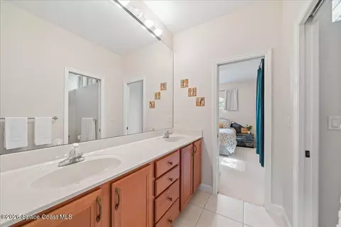 Bath - 4693 Canard Rd, Melbourne, FL 32934 photo 4 of 5