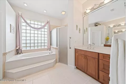 Bath - 4693 Canard Rd, Melbourne, FL 32934 photo 1 of 5