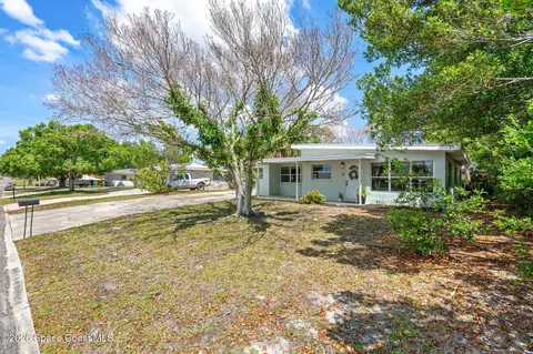 440 Charles Dr, Melbourne, FL 32935