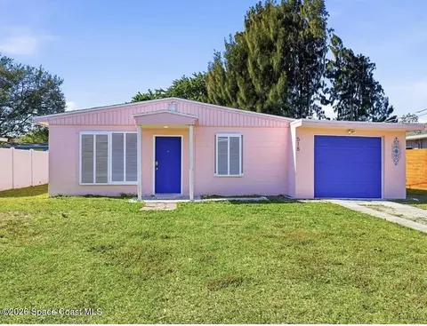 518 Wisteria Dr, Melbourne, FL 32901