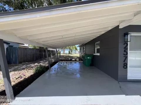 Exterior - 2578 Coventry Rd, Melbourne, FL 32935 photo 3 of 7