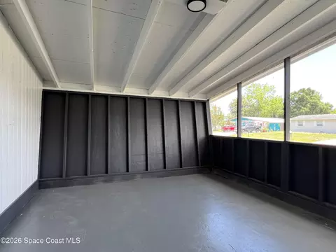 Exterior - 2578 Coventry Rd, Melbourne, FL 32935 photo 4 of 7