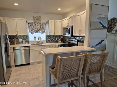 180 Portside Ave #105, Cape Canaveral, FL 32920