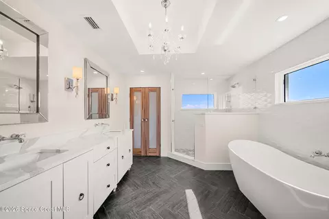 Bath - 751 Oak Ridge Dr, Indialantic, FL 32903 photo 6 of 8