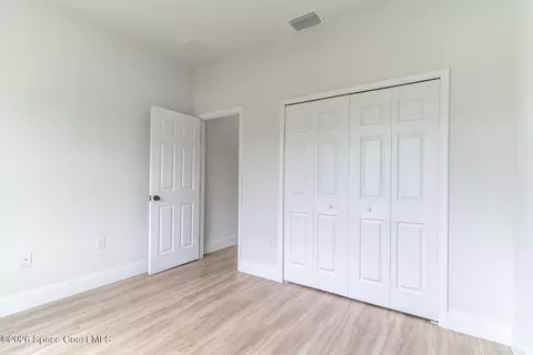 Bedroom - 983 Pace Dr NW, Palm Bay, FL 32907 photo 5 of 8