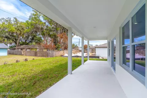 Exterior - 983 Pace Dr NW, Palm Bay, FL 32907 photo 3 of 4