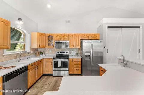 Kitchen - 301 7th Ave, Indialantic, FL 32903 photo 4 of 5