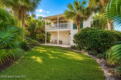 Exterior - 301 7th Ave, Indialantic, FL 32903 photo 7 of 8