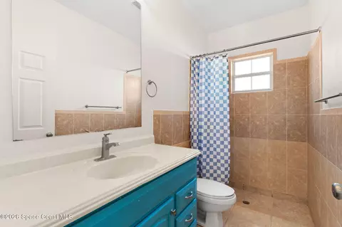 Bath - 301 7th Ave, Indialantic, FL 32903 photo 2 of 2