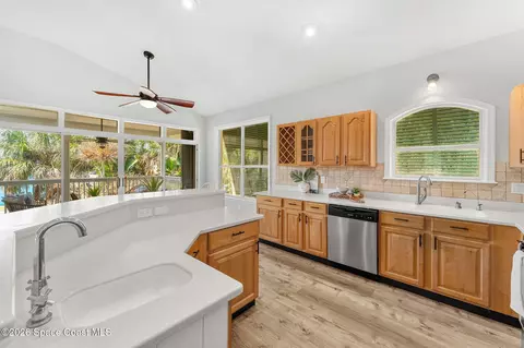 Kitchen - 301 7th Ave, Indialantic, FL 32903 photo 1 of 5