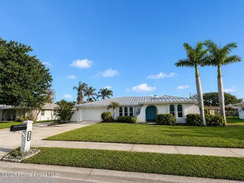 429 Rio Ln, Indialantic, FL 32903