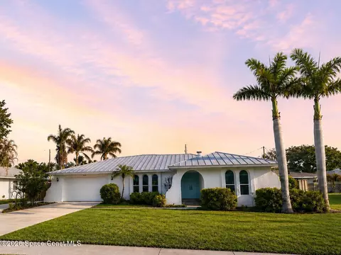 429 Rio Ln, Indialantic, FL 32903